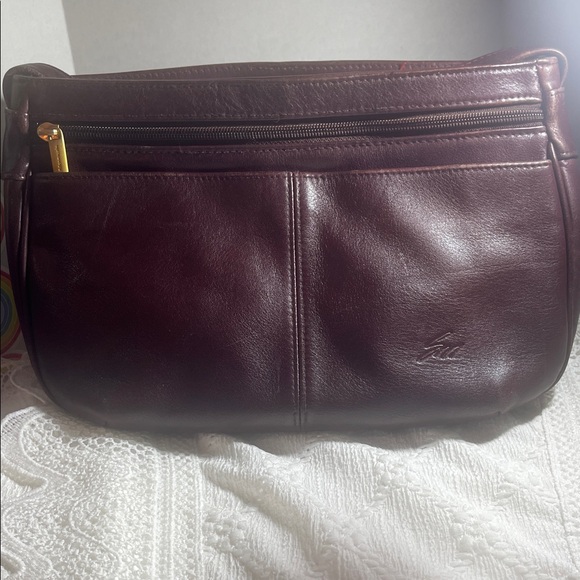 Stone Mountain Accessories Burgundy Shoulder Bag - Picture 4 of 4